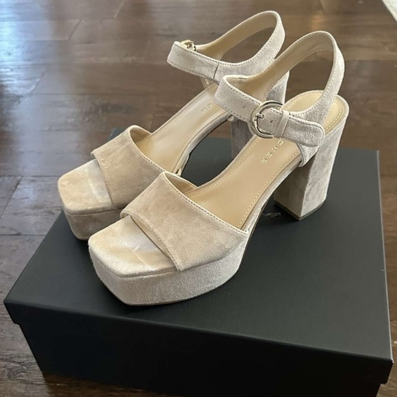 Marc Fisher LTD-Women's Cinthia Platform sandals size 8.5-light beige suede—NWT - Picture 2 of 16
